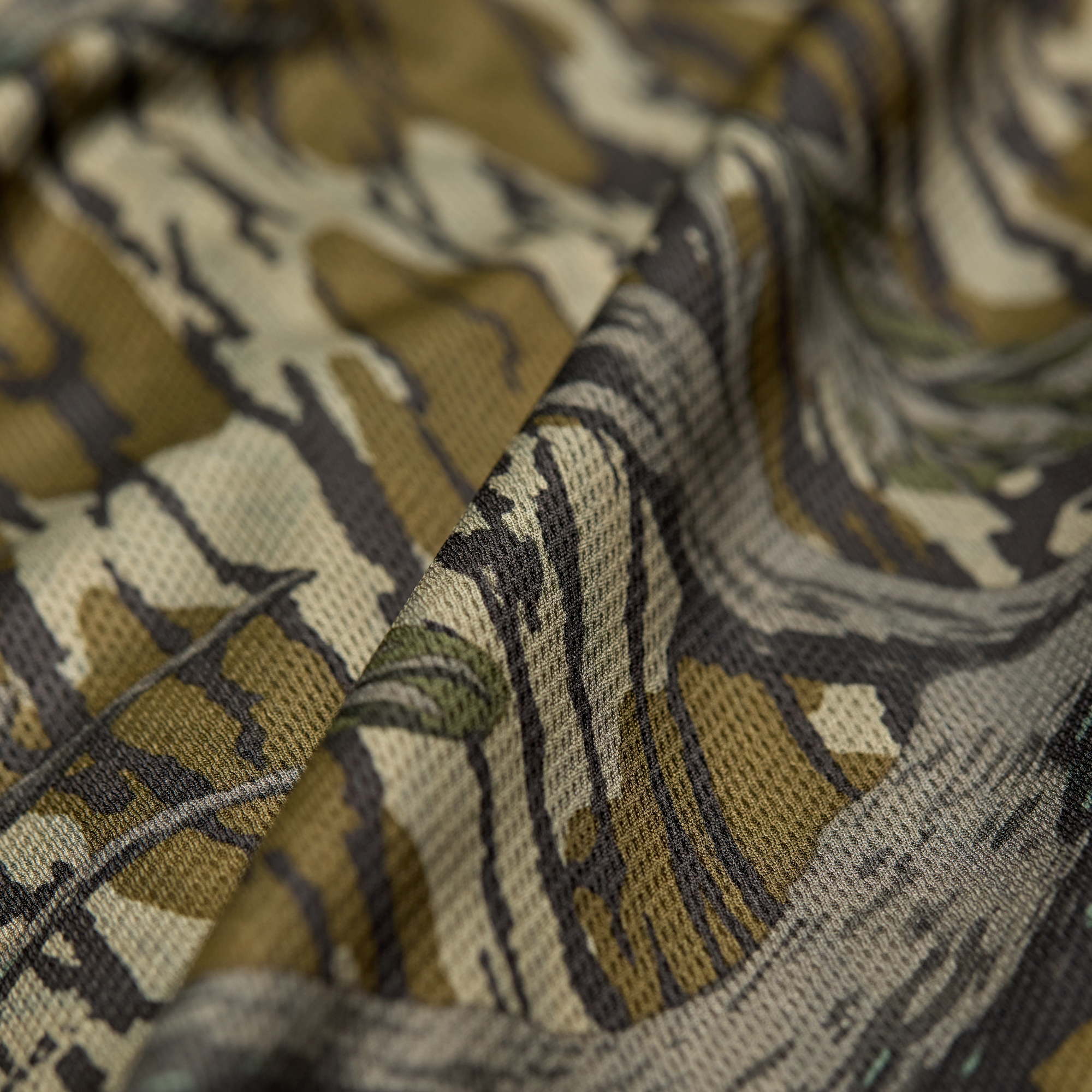 Vale 105 Synthetic Hoodie in Mossy Oak Original Treestand, fabric detail #mossy_oak_original_treestand
