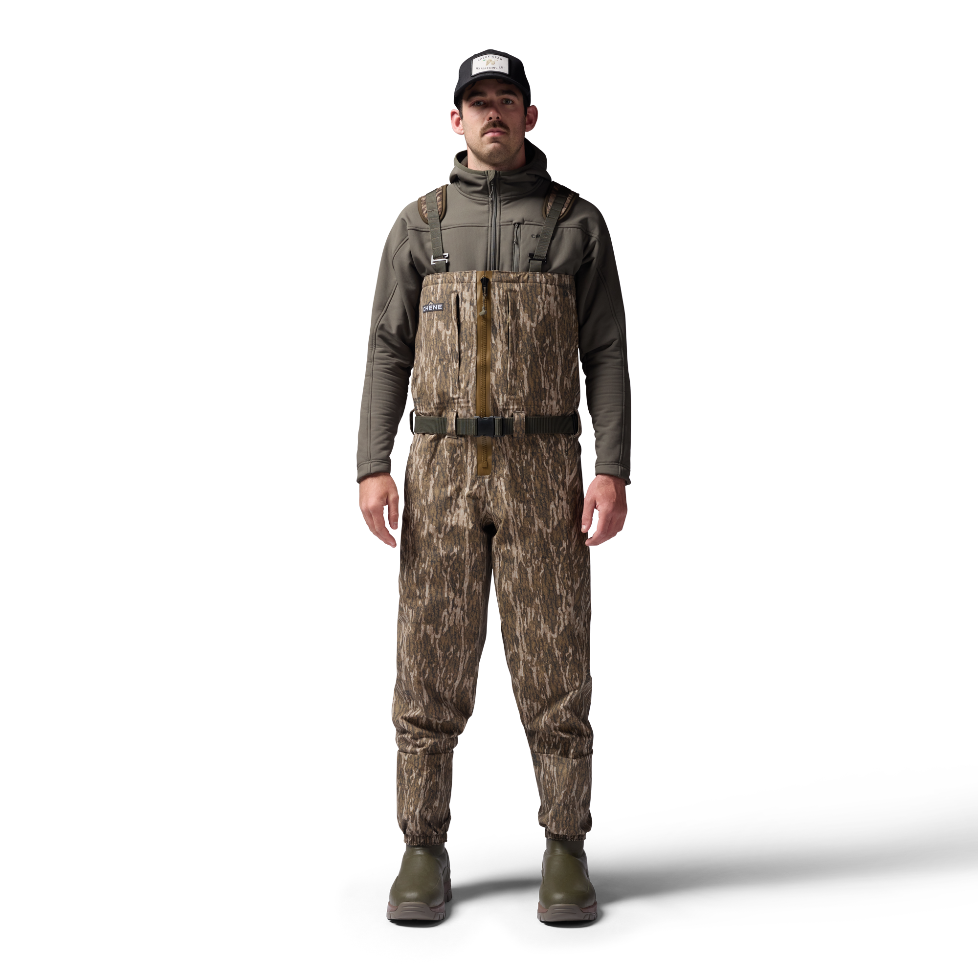 Mossy Oak Bottomland 2S Wader in Mossy Oak Bottomland, on model #mossy_oak_bottomland