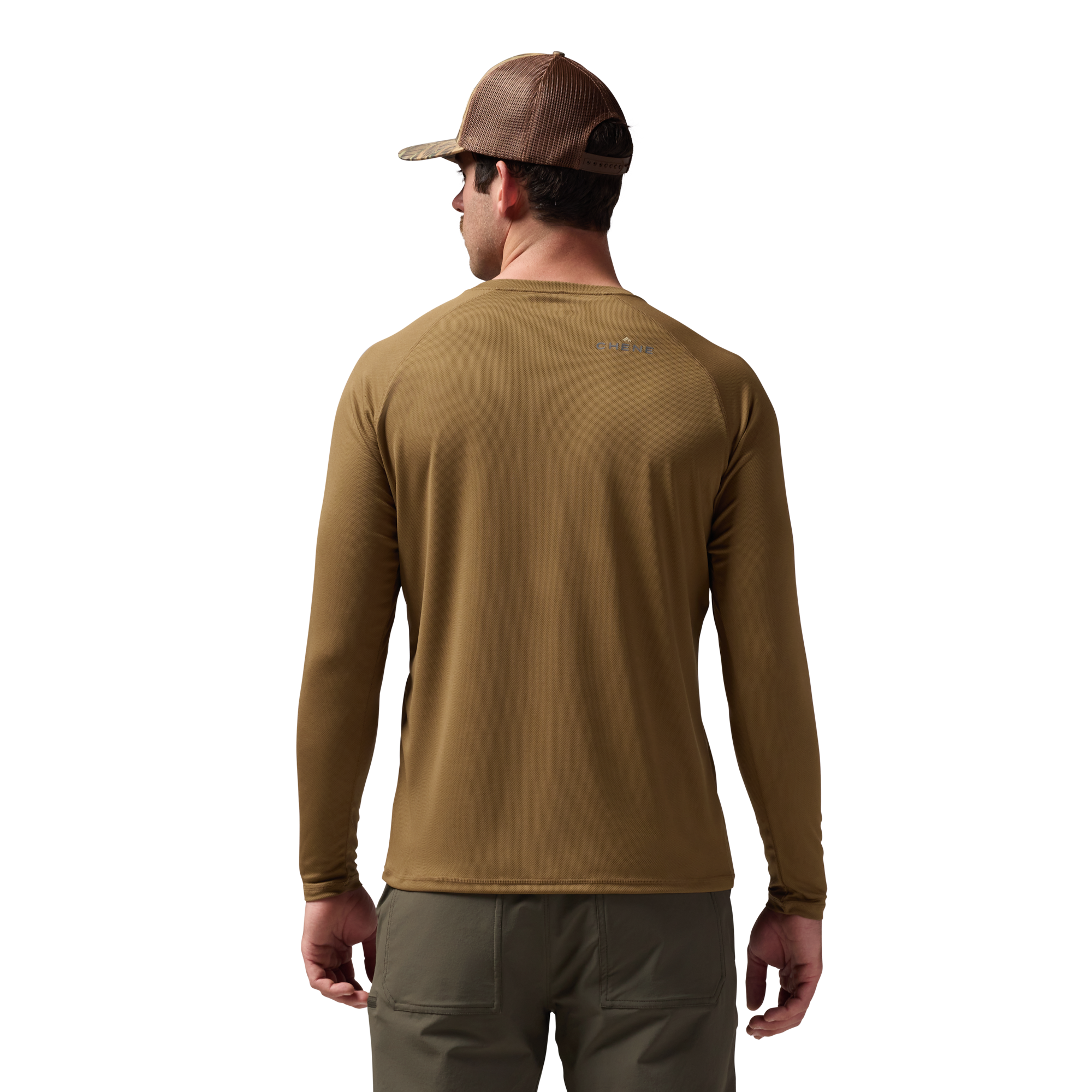 Vale 105 Synthetic Crew L/S in Field Khaki, on model #field_khaki