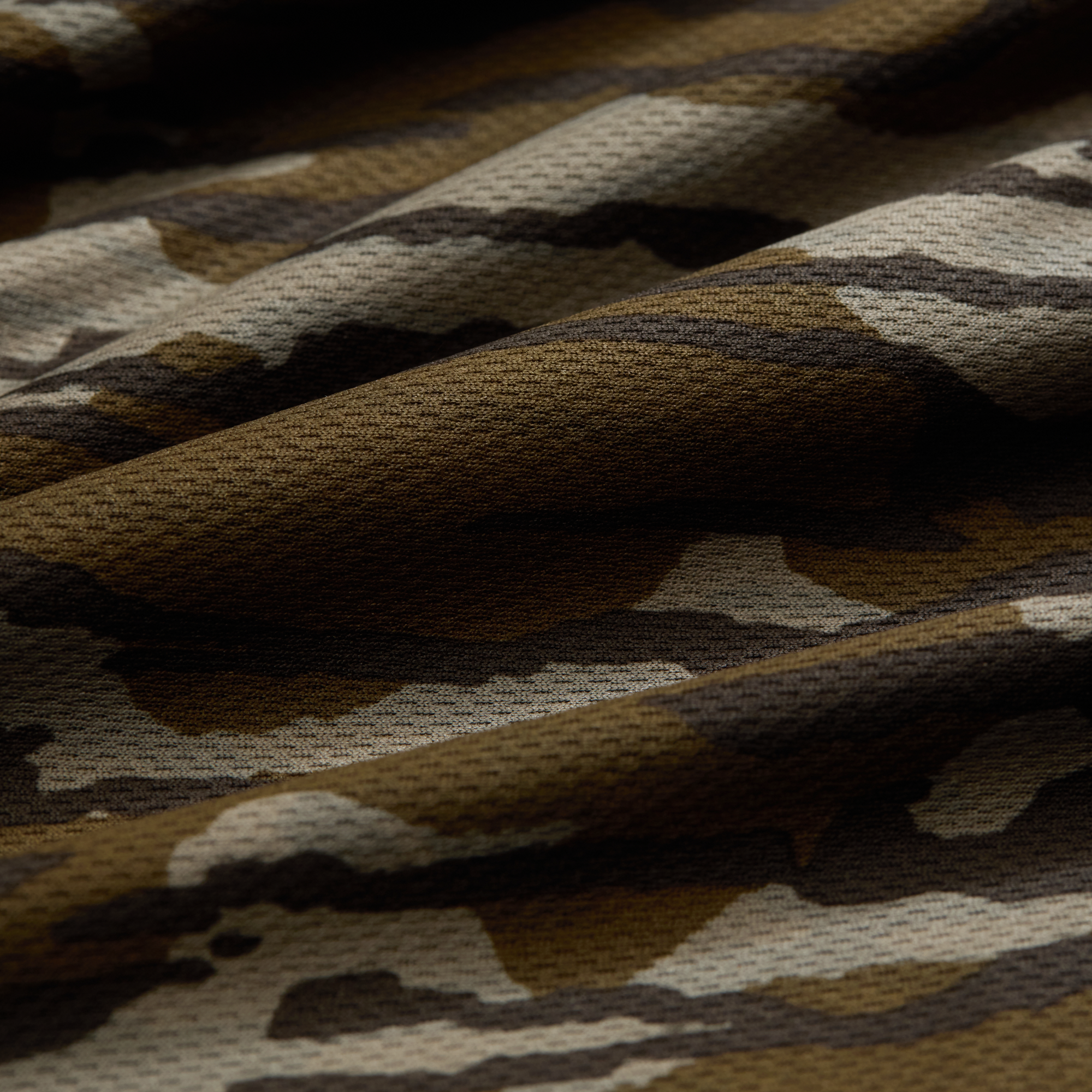 Vale 105 Synthetic Hoodie in Mossy Oak Original Bottomland, fabric detail #mossy_oak_original_bottomland
