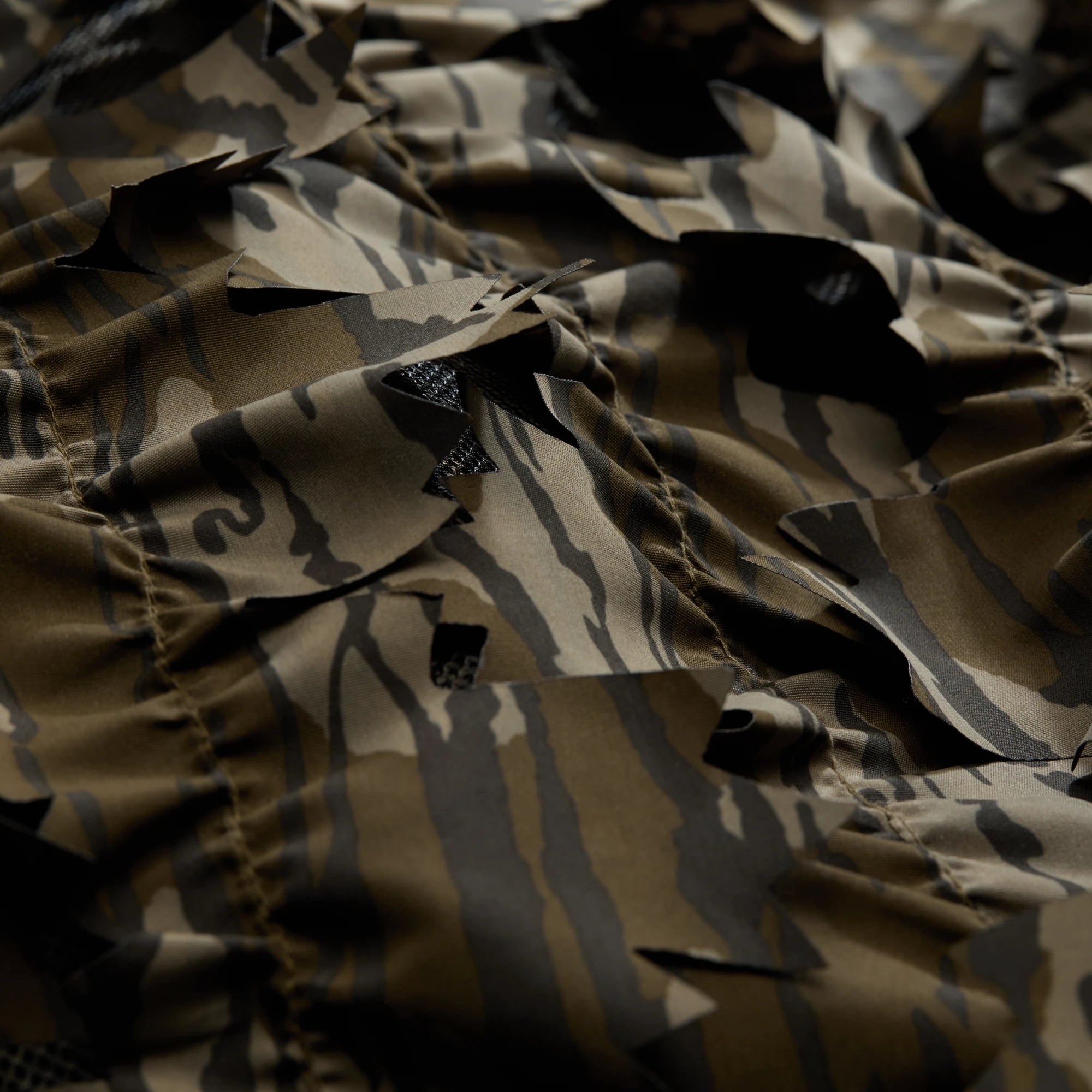 Deception Leafy Jacket in Mossy Oak Original Bottomland, fabric detail #mossy_oak_original_bottomland