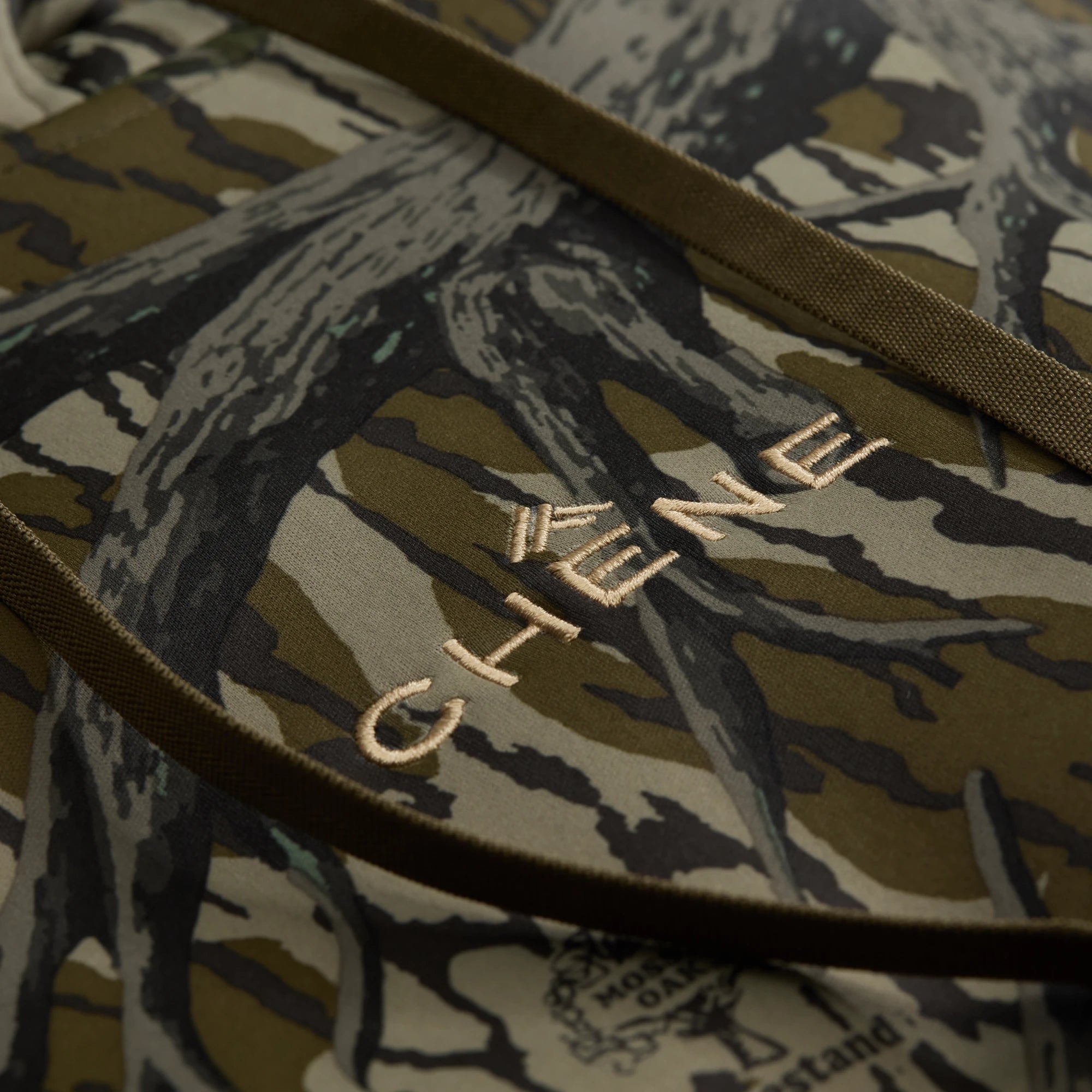 Crossover Hoodie in Mossy Oak Original Treestand, fabric detail #mossy_oak_original_treestand
