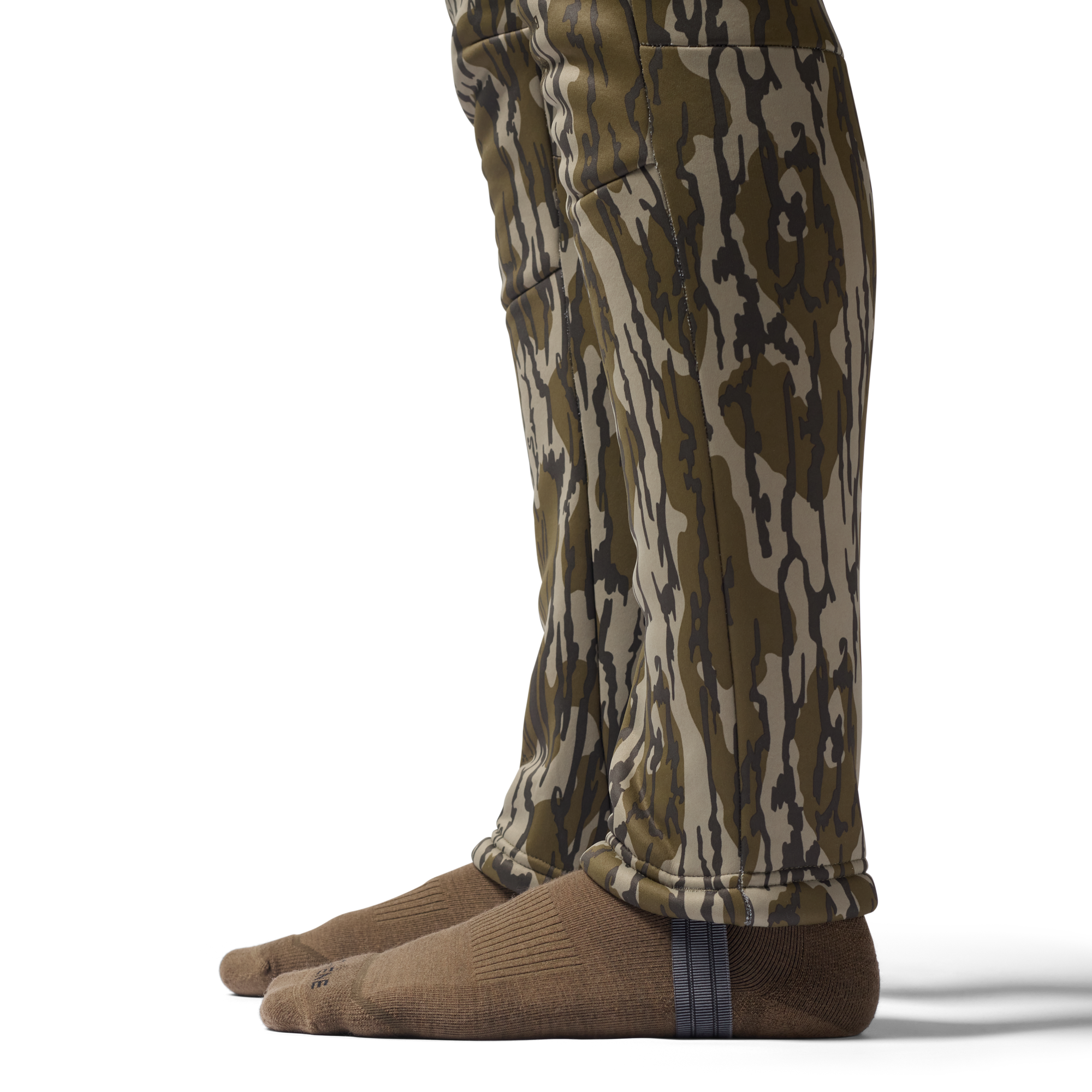 Sherpa Fleece Wader Pant in Mossy Oak Original Bottomland, on model #mossy_oak_original_bottomland