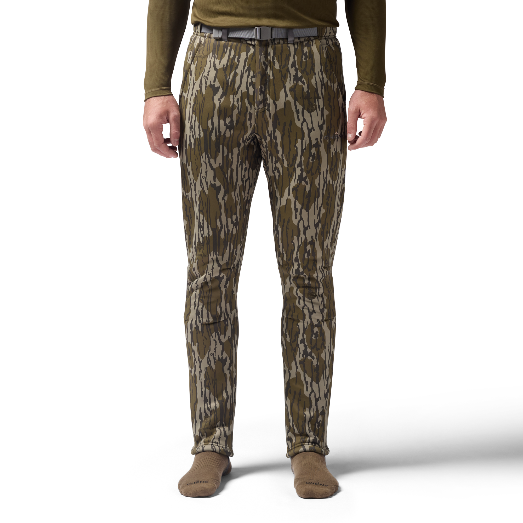 Sherpa Fleece Wader Pant in Mossy Oak Original Bottomland, on model #mossy_oak_original_bottomland
