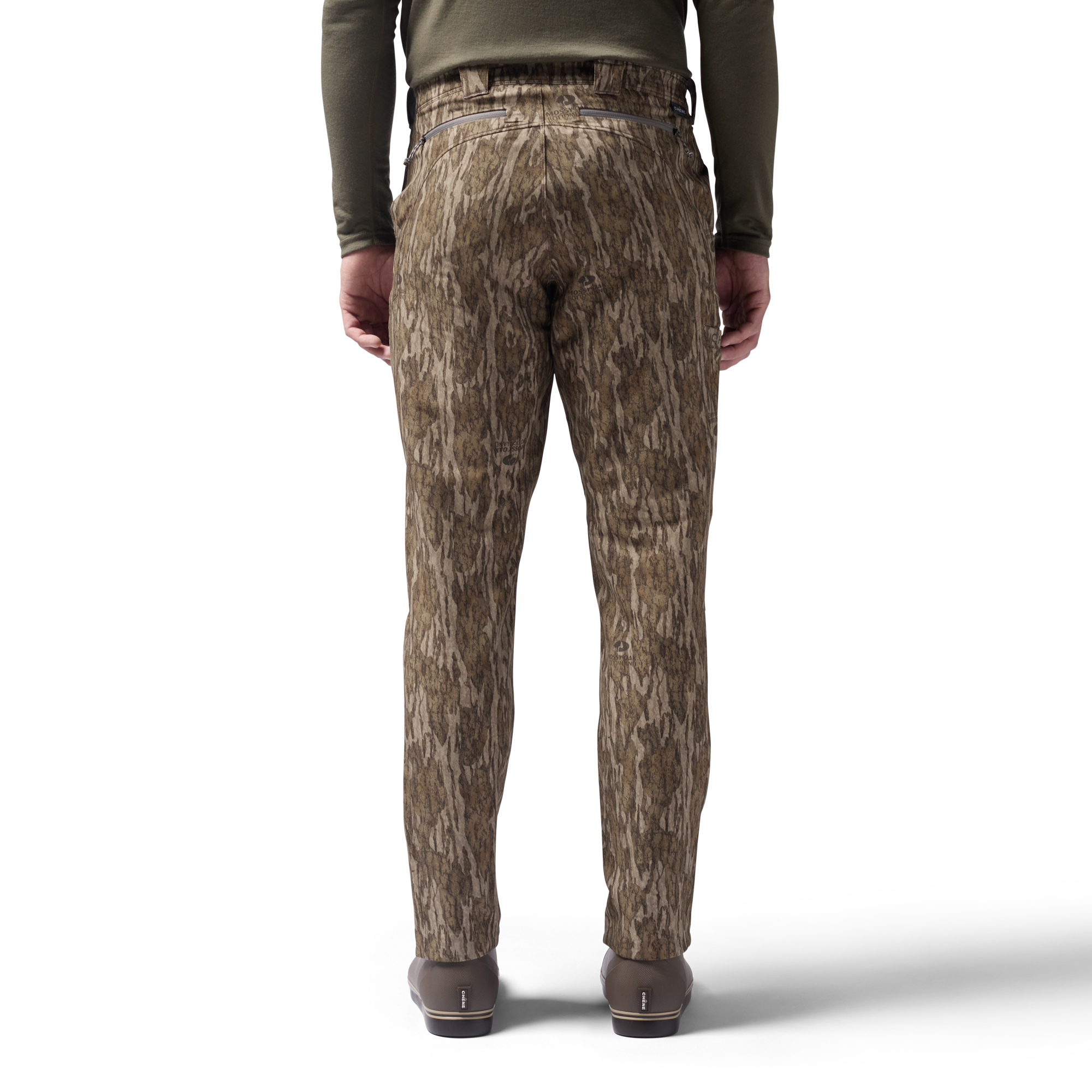 Field Pant in Mossy Oak Bottomland, on model #mossy_oak_bottomland