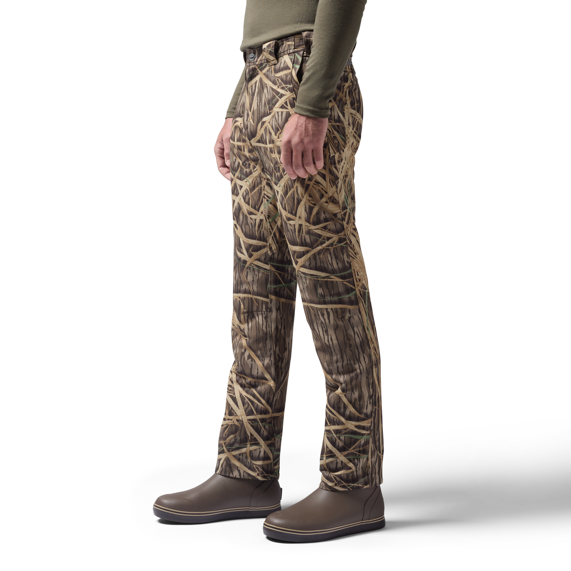 Field Pant in Mossy Oak Original Shadow Grass, on model #mossy_oak_original_shadow_grass