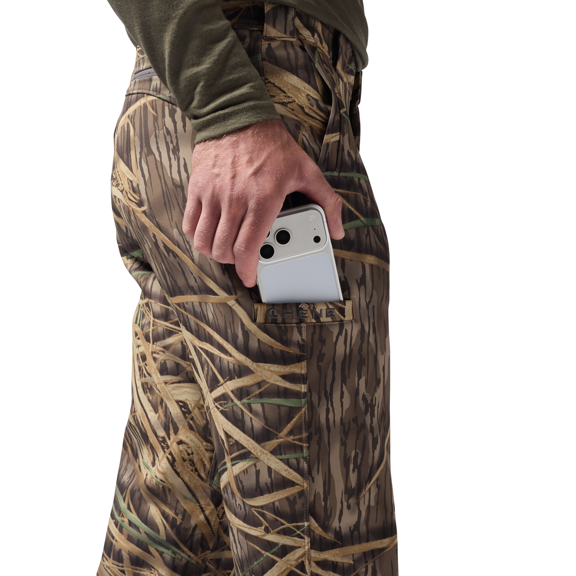 Bonded Fleece Field Pant in Mossy Oak Original Shadow Grass, on model #mossy_oak_original_shadow_grass